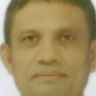 Efren Flores
