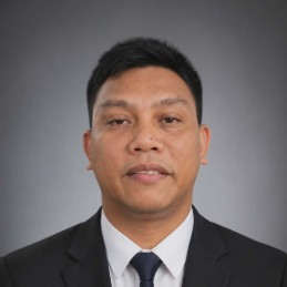 Manny Lou Agawin