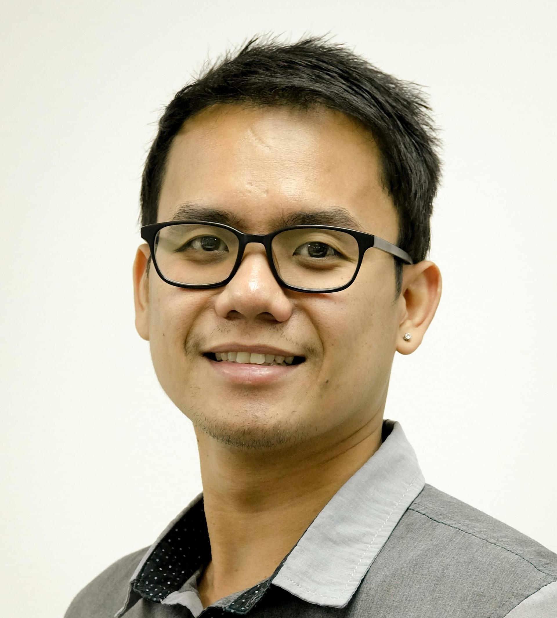 KARL MIKHAIL CARIÑO