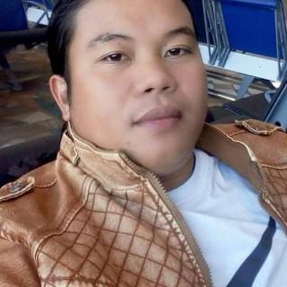 Alfher Clores