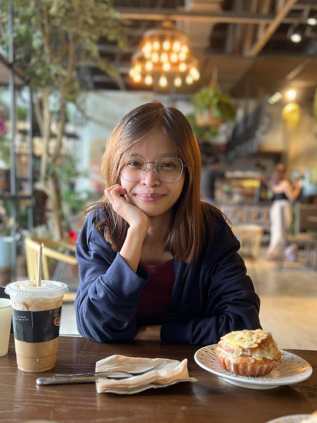 PATRICIA YVONNE DE CASTRO