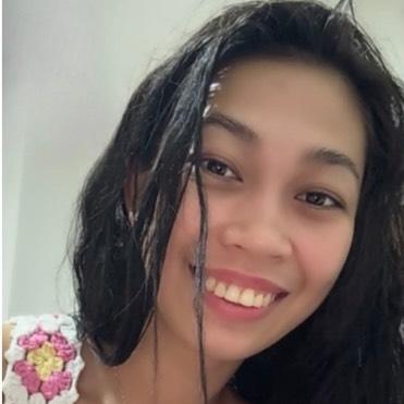 Roselle Lacaba