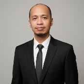 ARIS AQUINO