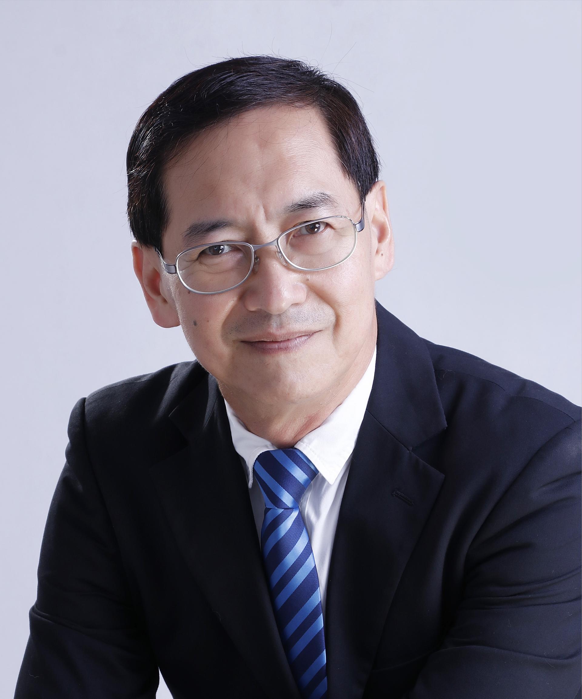 Cresciente Glenn Lopez