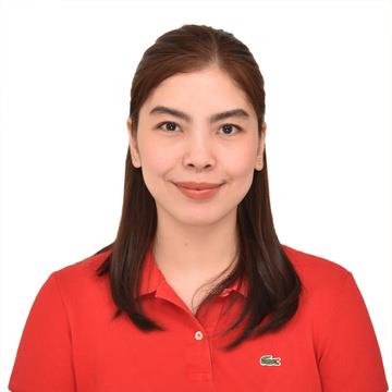 STEFANIE R.OSEÑA